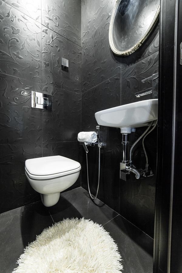 Mgapartments 3 Rooms Miasnikova Sq. Vip Минск Екстериор снимка