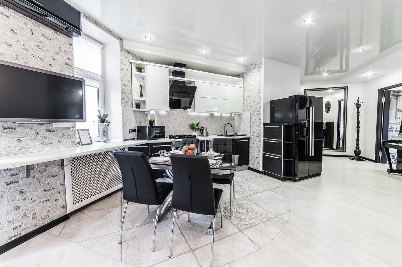Mgapartments 3 Rooms Miasnikova Sq. Vip Минск Екстериор снимка